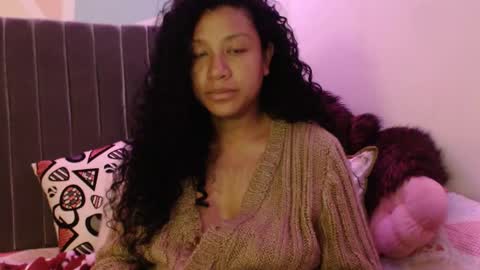 Snapshot of sophiia_dreams chatting on 29, 11, 2025 Sophia this is not my real name online show from 29, 11, 2025