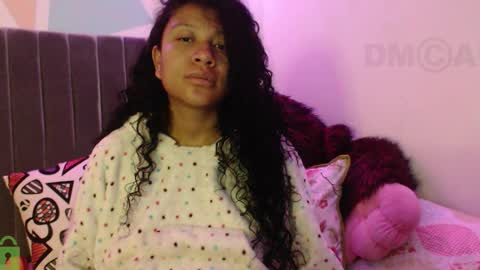 Snapshot of sophiia_dreams chatting on 30, 11, 2025 Sophia this is not my real name online show from 30, 11, 2025