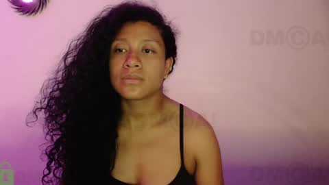 Snapshot of sophiia_dreams chatting on 17, 12, 2025 Sophia this is not my real name online show from 17, 12, 2025