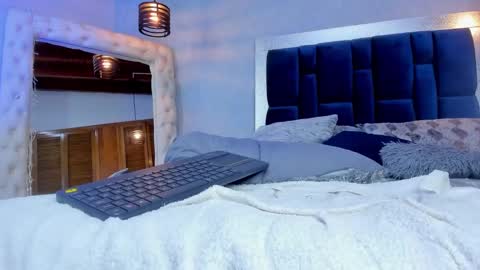 sophi online show from 8, 2, 2025