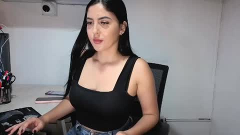 Sophiee online show from 1, 5, 2026