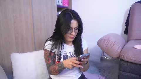 Sophiie online show from 18, 12, 2025