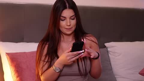 SophysSecret online show from 8, 6, 2026