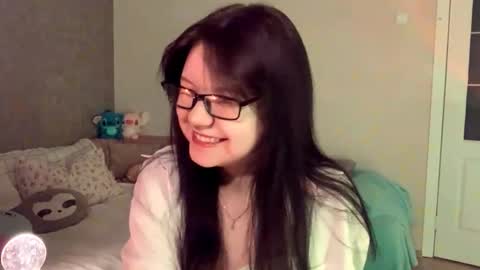 lily online show from 6, 11, 2025