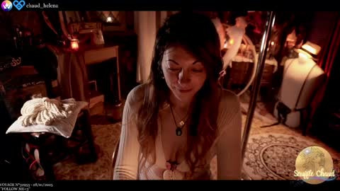 Snapshot of souffle_chaud chatting on 28, 1, 2025 . . online show from 28, 1, 2025