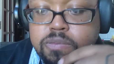 Snapshot of soul_glo chatting on 12, 7, 2026 soul_glo online show from 12, 7, 2026