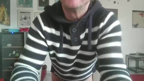 Snapshot of soumisanal2013 chatting on 1, 2, 2025 soumisanal2013 online show from 1, 2, 2025