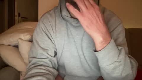 soumisanal2013 online show from 31, 1, 2026