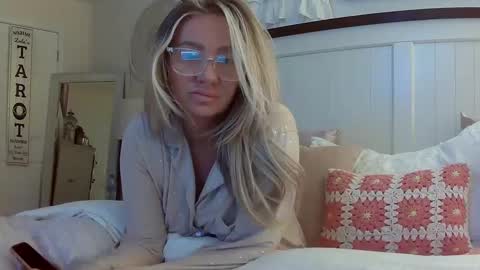 Snapshot of southernbarbii chatting on 29, 12, 2024 Your Barbii online show from 29, 12, 2024