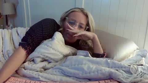 Snapshot of southernbarbii chatting on 8, 2, 2025 Your Barbii online show from 8, 2, 2025