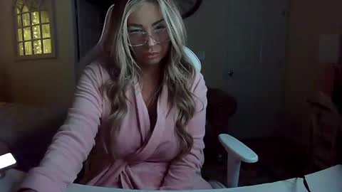 Snapshot of southernbarbii chatting on 20, 2, 2025 Your Barbii online show from 20, 2, 2025