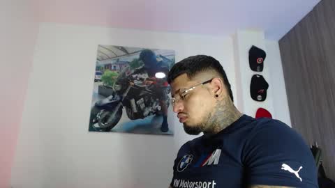 Snapshot of soy_apolo chatting on 21, 9, 2025 soy_apolo online show from 21, 9, 2025