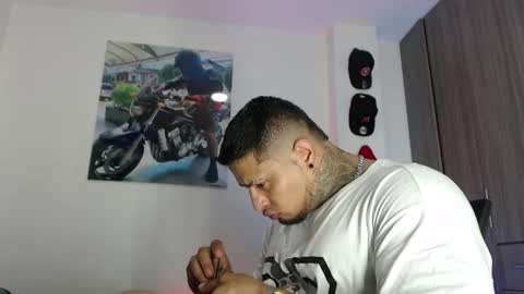 Snapshot of soy_apolo chatting on 4, 10, 2025 soy_apolo online show from 4, 10, 2025