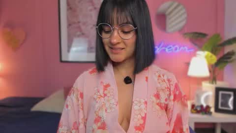 Aleja online show from 3, 2, 2026