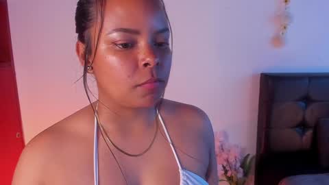 Snapshot of soytucolor chatting on 2, 1, 2025 Paula add me on snap online show from 2, 1, 2025