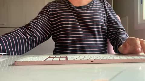 Snapshot of spa_eng chatting on 1, 2, 2026 SPA ENG online show from 1, 2, 2026