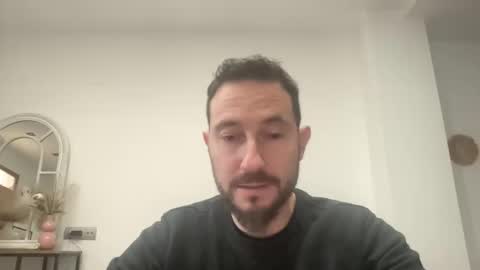 spainmenhot69 online show from 2, 1, 2025