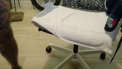 Snapshot of sparklenuts17 chatting on 13, 12, 2024 sparklenuts17 online show from 13, 12, 2024