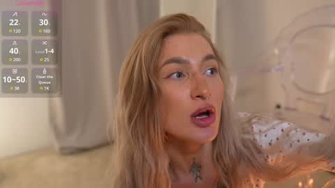 Snapshot of sparks__daisy chatting on 2, 2, 2025 DAISY online show from 2, 2, 2025