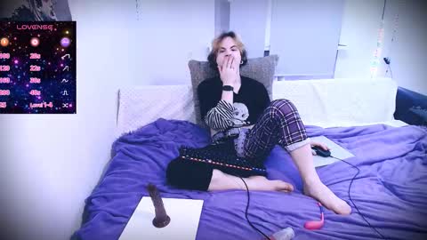 Snapshot of sparkyferret chatting on 3, 12, 2025 sparkyferret online show from 3, 12, 2025