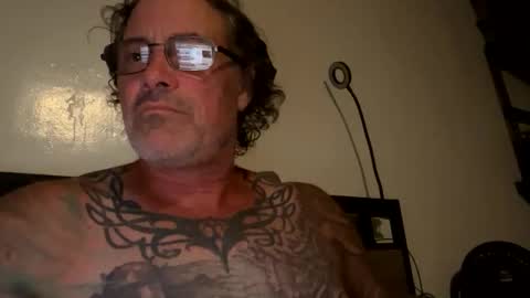 specter1972 online show from 16, 11, 2025