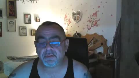 Snapshot of spektor1389 chatting on 12, 1, 2025 spektor1389 online show from 12, 1, 2025