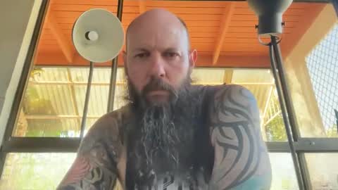 Beard Guy online show from 19, 10, 2025