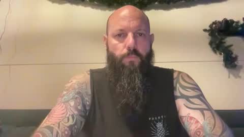 Beard Guy online show from 29, 11, 2025