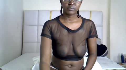 Snapshot of spice_lovy chatting on 14, 6, 2026 blackqueen online show from 14, 6, 2026