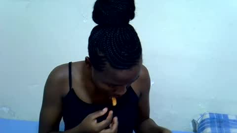 Snapshot of spicy_kittie chatting on 13, 7, 2026 Kittle online show from 13, 7, 2026