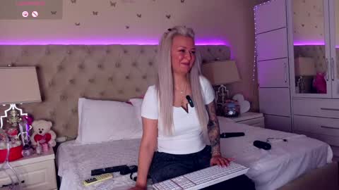 Alicia online show from 29, 4, 2026