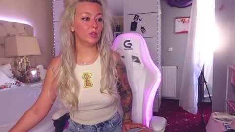 Alicia online show from 3, 8, 2026