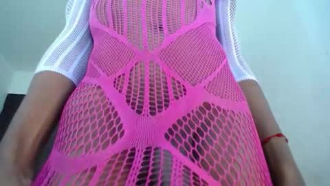 Snapshot of spicyseducer chatting on 29, 10, 2025 Reychell Millan online show from 29, 10, 2025