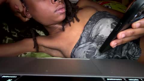 Snapshot of spoilazura chatting on 12, 5, 2026 azuraxskinnypapi online show from 12, 5, 2026