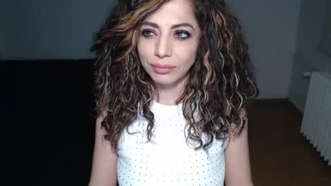 Doll online show from 9, 2, 2025