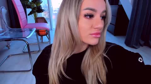 Anna online show from 23, 12, 2024