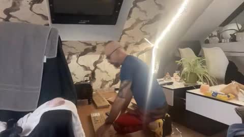 Snapshot of sportman66paris4 chatting on 17, 12, 2025 sportman66paris4 online show from 17, 12, 2025