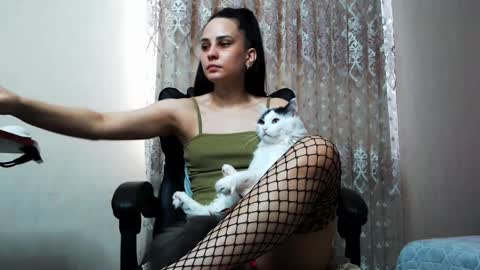 Tips are the best compliment to a woman online show from 28, 3, 2026