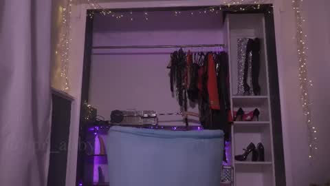 Snapshot of spr_abby chatting on 11, 2, 2025 Abby online show from 11, 2, 2025