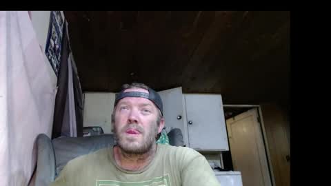 Snapshot of squegly chatting on 23, 5, 2026 Bryan online show from 23, 5, 2026