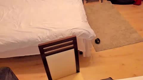 Snapshot of squirt_kimmm chatting on 14, 11, 2025 Kim online show from 14, 11, 2025