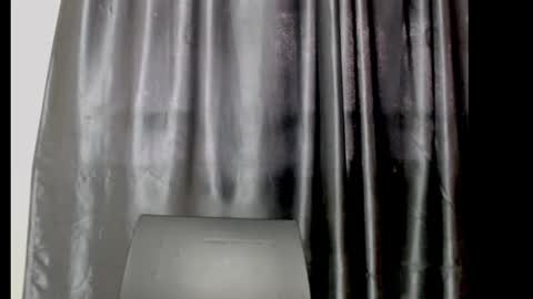 Snapshot of squirtyqueenxx chatting on 21, 10, 2025 gold online show from 21, 10, 2025