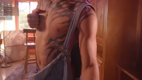 Snapshot of srerotic chatting on 26, 10, 2025 Matt online show from 26, 10, 2025