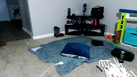 sriley386444137 online show from 5, 2, 2025