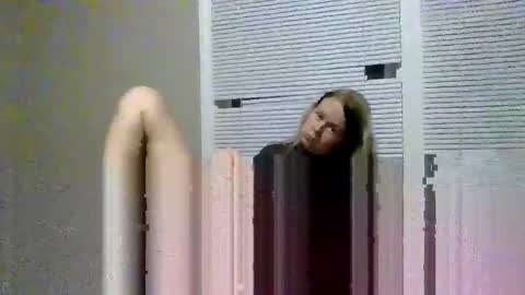 sriley386444137 online show from 10, 10, 2025