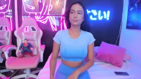 staarlightt online show from 22, 12, 2025