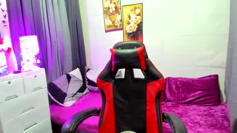 Snapshot of staceycummer chatting on 20, 1, 2025 staceycummer online show from 20, 1, 2025