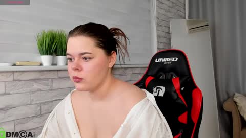 Snapshot of stacy_gill chatting on 15, 5, 2026 Stacy online show from 15, 5, 2026