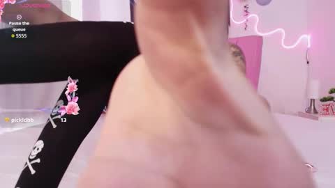 estecy online show from 31, 10, 2025