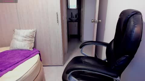 Stacy Conner online show from 14, 4, 2026